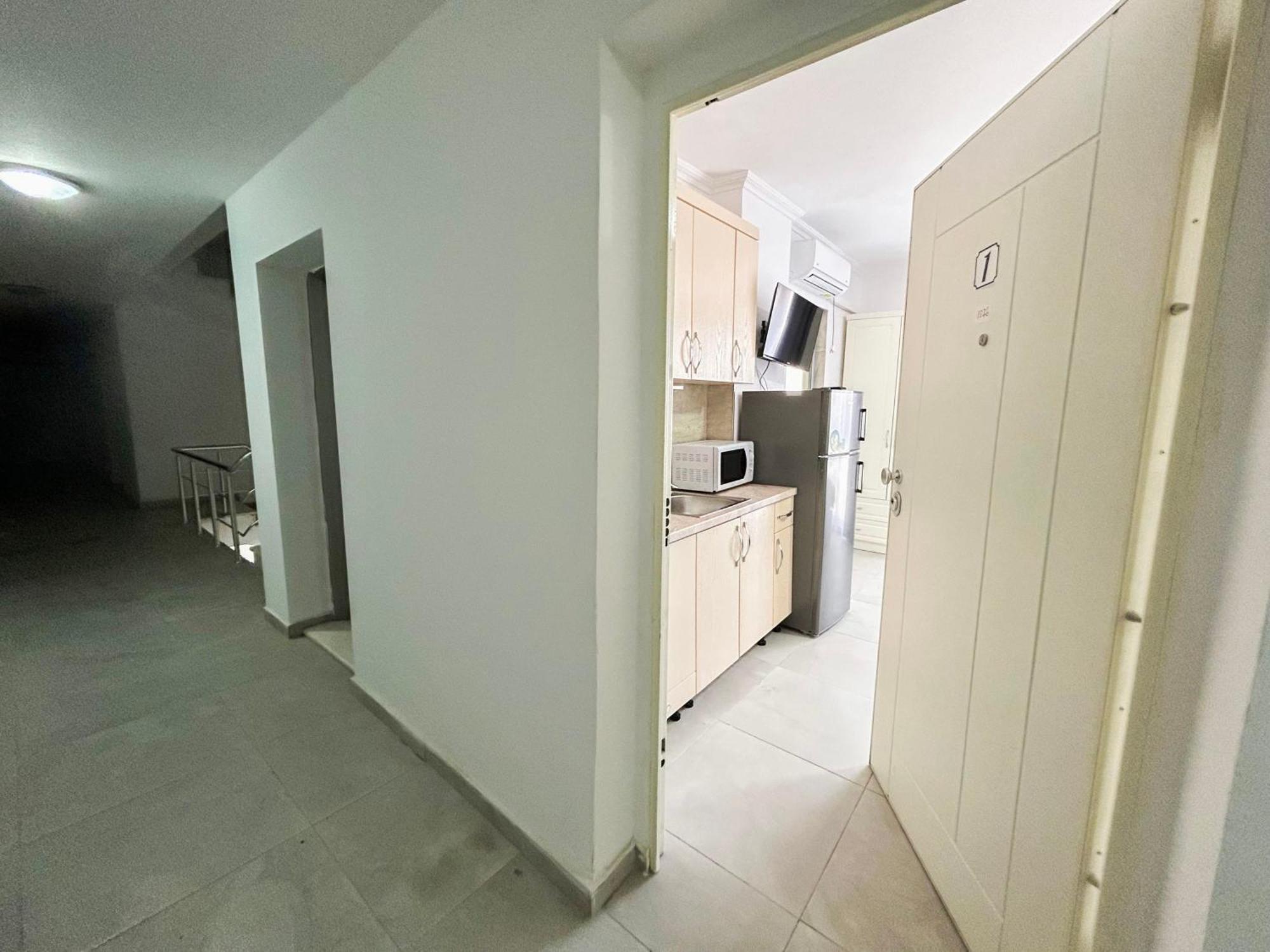 Apartament Garsoniere 1076 *
